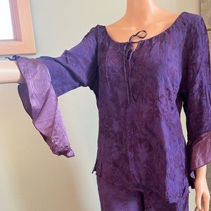 Vintage tie dye. Casual but elegant purple pants and top
